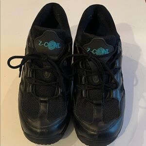 Z-Coil Black Athletic Shoes